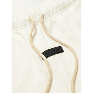 FEAR OF GOD ESSENTIALS CLOUD DANCER SHORTS (FW23)