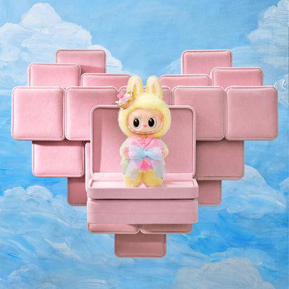 POP MART LABUBU THE MONSTERS LET'S CHECKMATE VINYL PLUSH HANGING CARD (QUEEN)