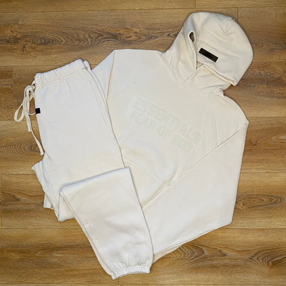 FEAR OF GOD ESSENTIALS CREAM / EGG SHELL FULL TRACKSUIT (FW22)