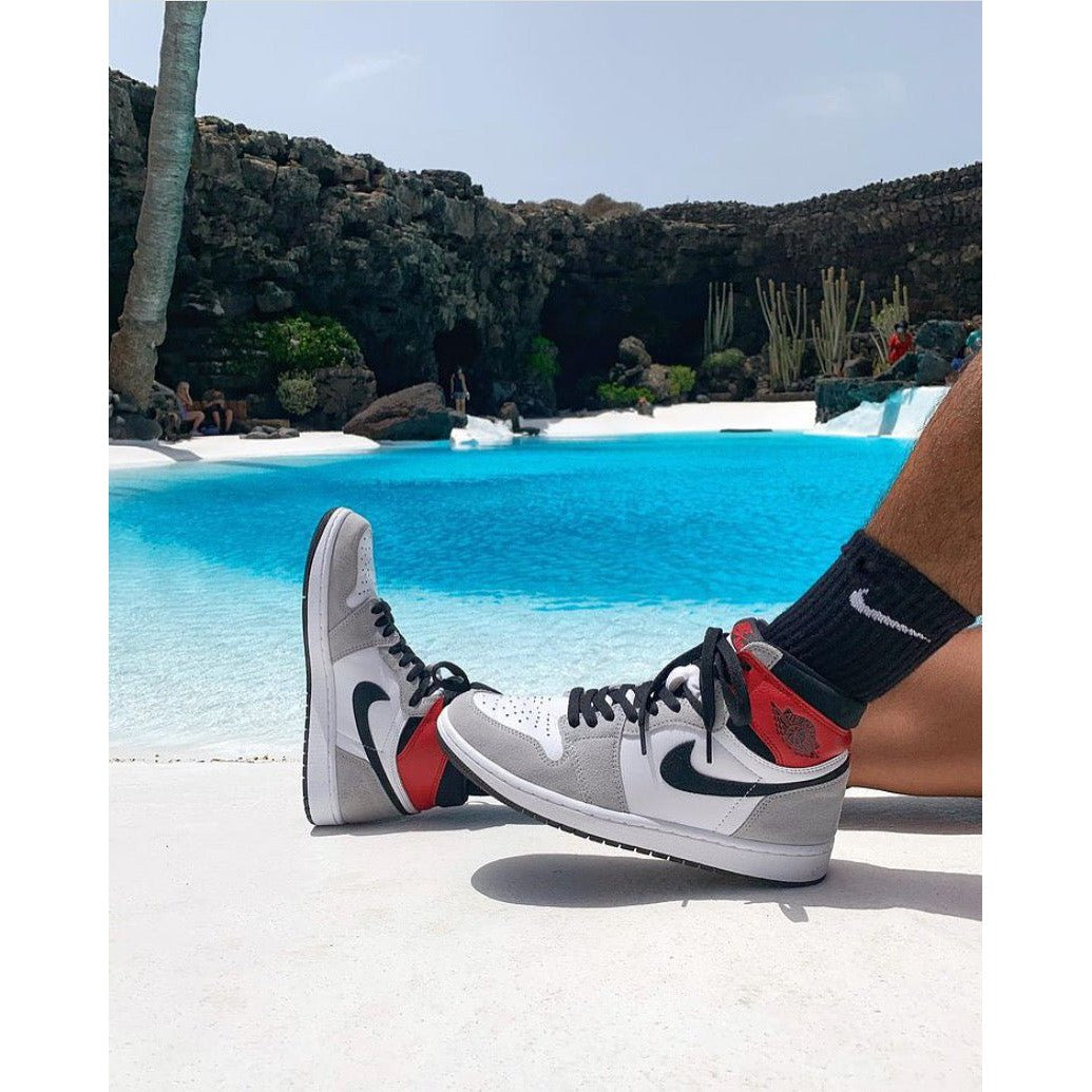 AIR JORDAN RETRO HIGH 'LIGHT SMOKE GREY' - Main Image